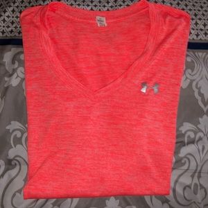 Under armor shirt